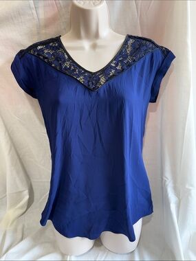 Express Women's Royal Blue Lace-Trim V-Neck Top